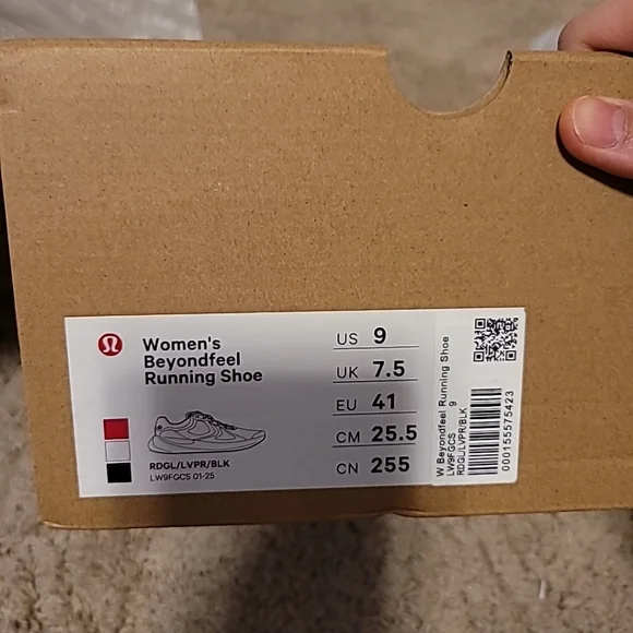 lululemon athletica Women's Red Beyondfeel Running Shoes Size 9 - Picture 7 of 7